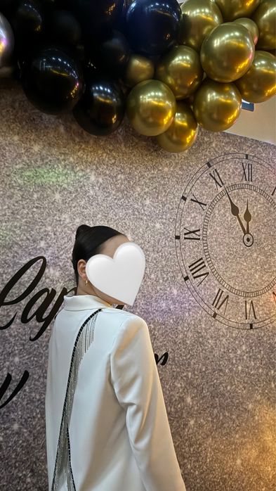 Вечерний пиджак со стразами