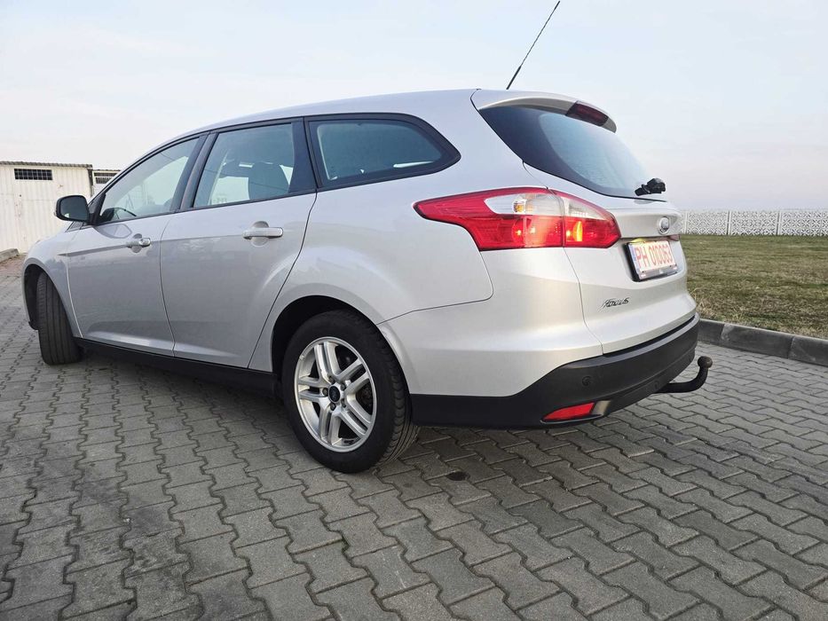 FORD Focus 2013 — imagine 3