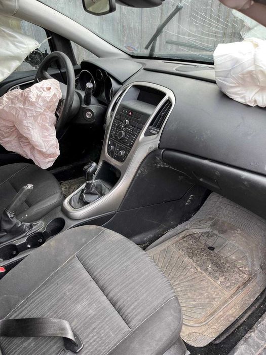 OPEL ASTRA J, 2010, 1.4 BENZINA, 74 KW