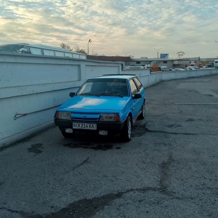 Vaz 2108 sotiladi