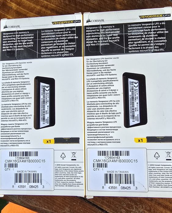 Memorie Ram Corsair Vengeance Kit 32GB Ddr4 3000 cl15 Noi