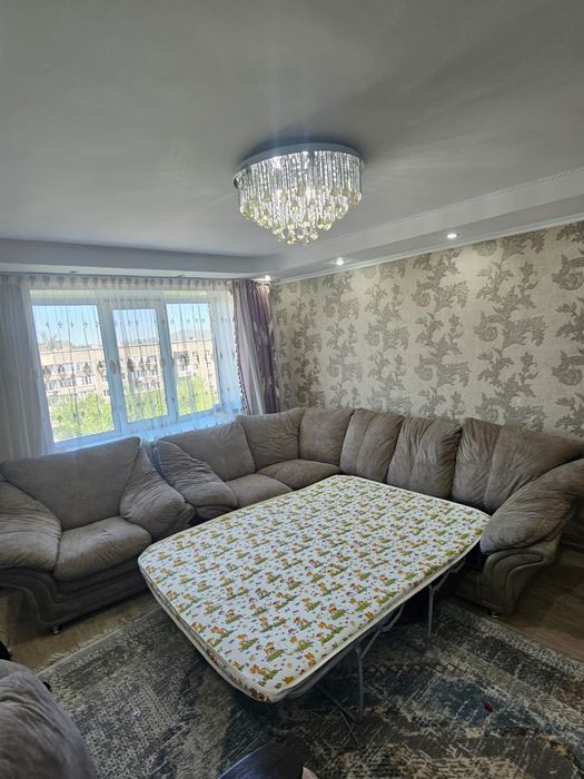 Продам диван с креслом