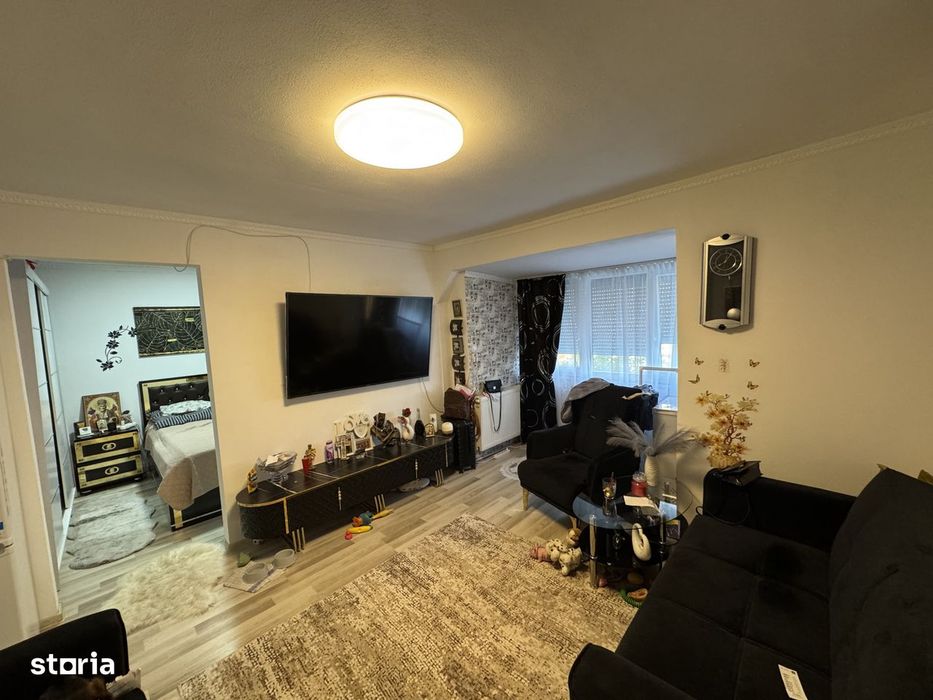 Apartament 2 camere, et. 2/2, semidecomandat, Botizului