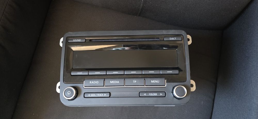 Volkswagen RCD310--оригинален панел на ГОЛФ 6-неразличим от нов!