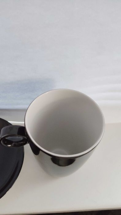 *Anna Burg*   един прекрасен порцеланов двоен сет в черно и бяло