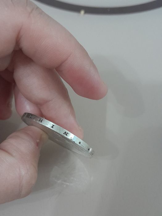 Monezi românești se vând toate la prețul de 500 lei