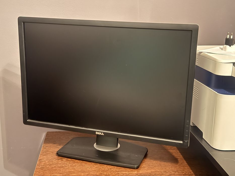 Monitor LED IPS DELL UltraSharp U2412M, 24", Full HD, 60Hz, negru