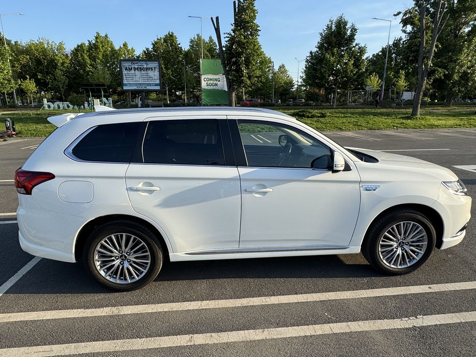 Mitsubishi Outlander 2021 hibrid, 20.500 € — imagine 2