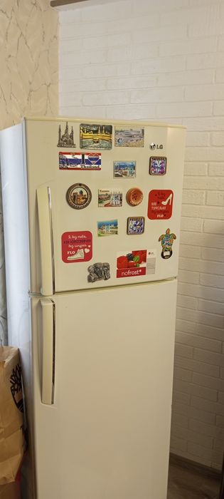 Холодильник  LG.