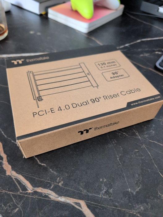 Райзер Thermaltake PCI-E 4