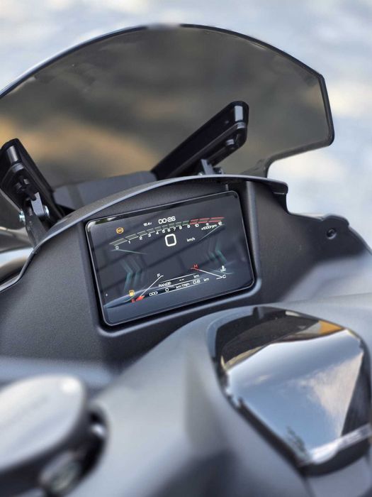 Scuter Zontes D125 ABS + TCS , 15 CP cel mai puternic! Permis B.