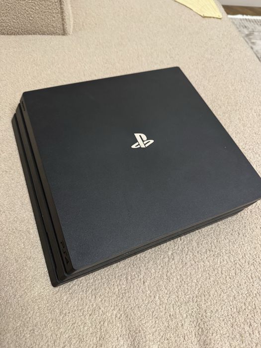 Пс4про в идеальном состоянии