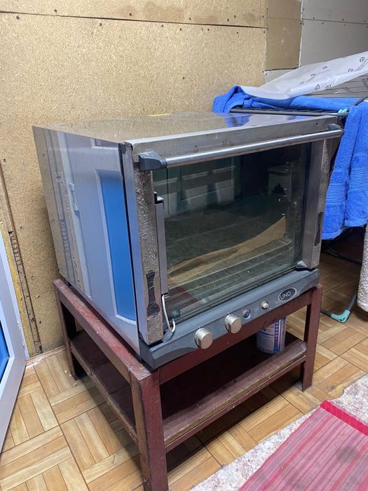 Духовка с конвектором