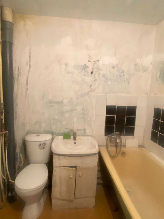 Продается однушка в районе жд вокзала.