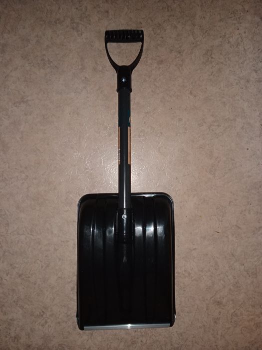 Лопата для снега