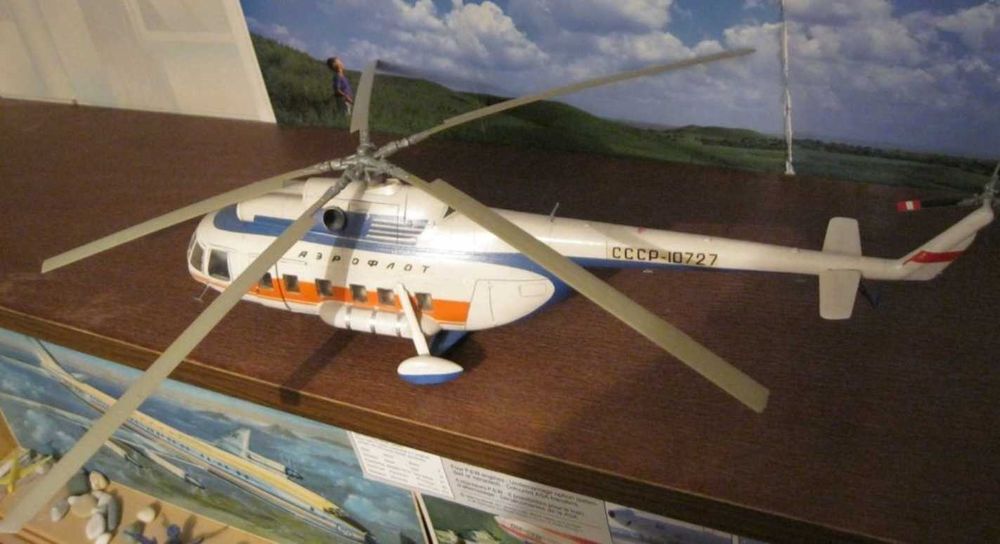 сборная модель вертолет В-8 в масштабе 1/48! СССР 1980 год!