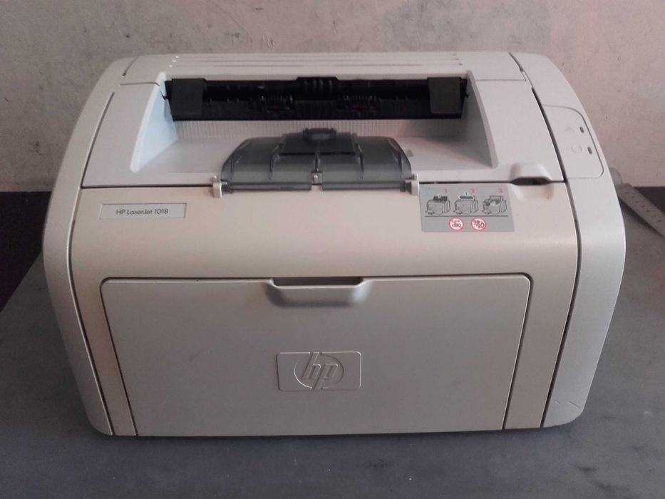 Отличен!!! Лазерен принтер HP LaserJet 1018 на малко копия