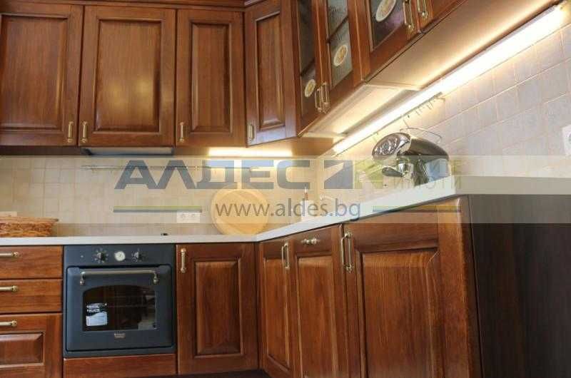 Дава се под наем Тристаен апартамент в София, Център - 150 кв.м за 2100 € - Снимка #5