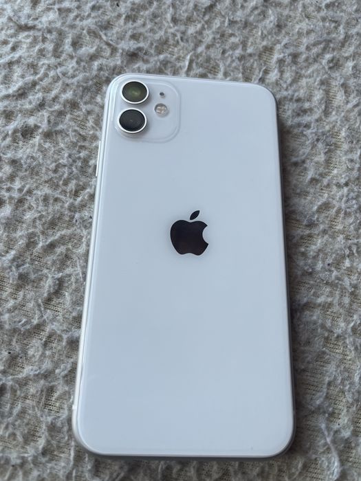 Продам 11 айфон,в идеальном состоянии