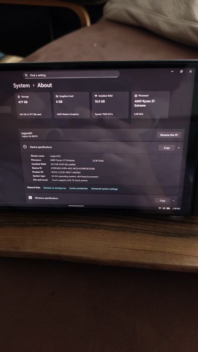 Lenovo Legion Go Z1 Extreme / 16GB / 512GB + аксесоари (Приемам интересни бартери)