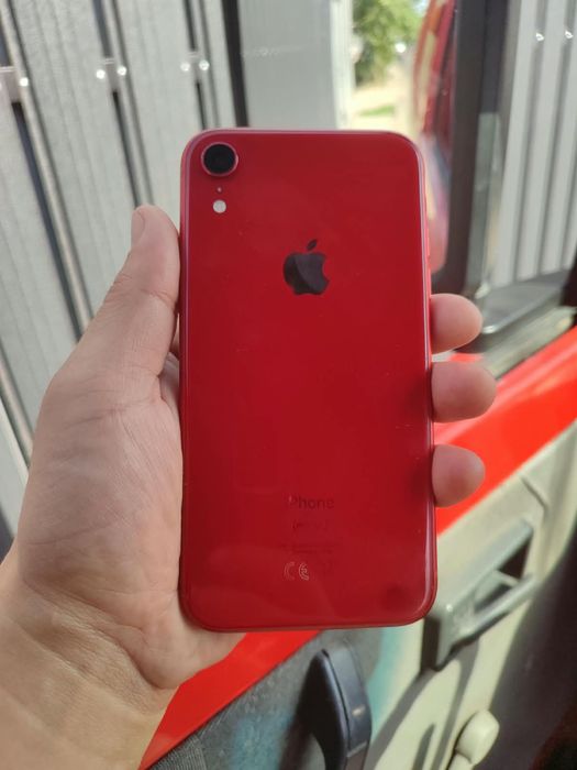 Продам iphone XR 64 red