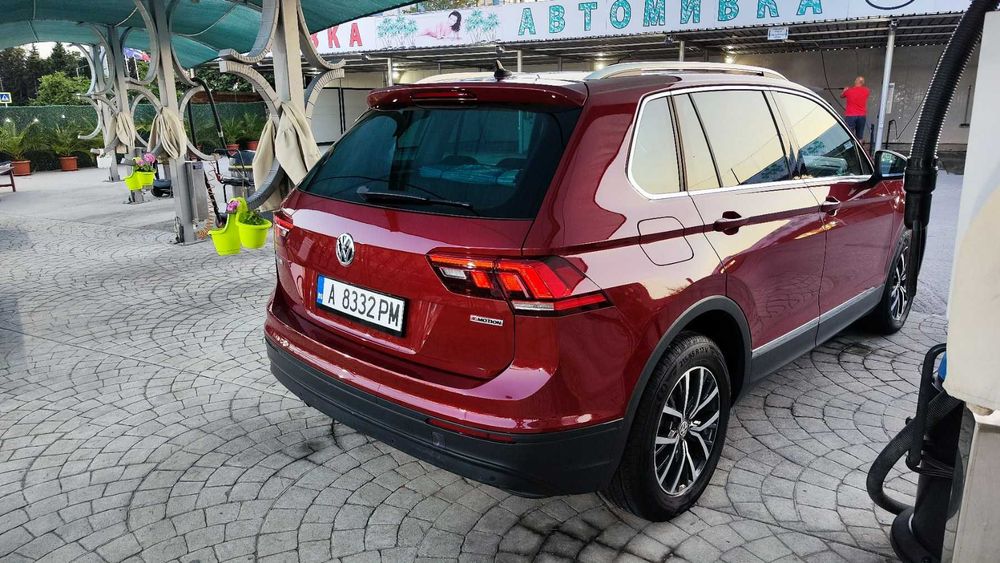Продавам отличен VW Tiguan 2.0 TDI