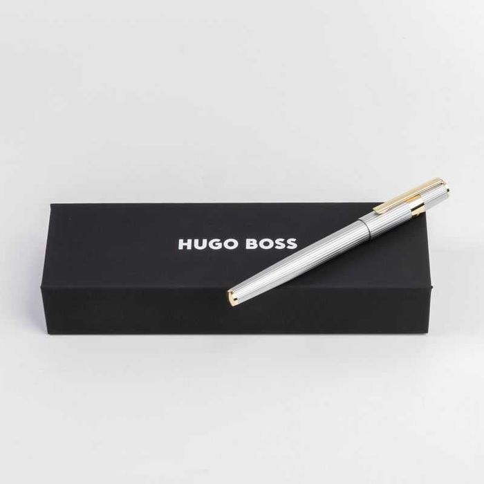 писалка HUGO BOSS Gear метал сребро и злато с модернизирани ивици