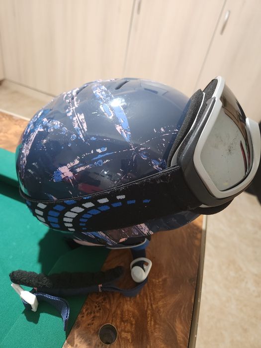 Ски каска Roxy с очила