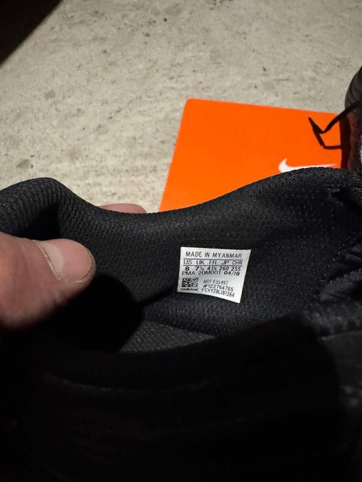 Продавам мъжки футболни обувки на Adidas Copa 41 и 1/3