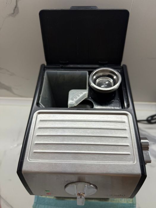 Продам кофемашину Delonghi