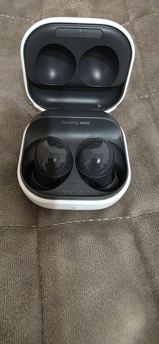 Продам наушники buds 2