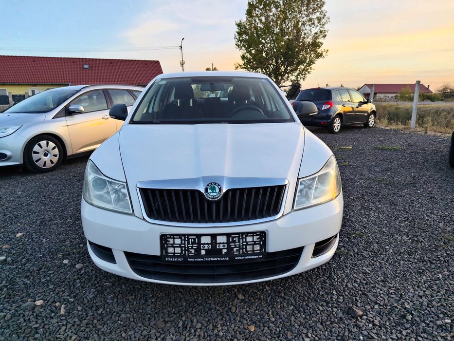 SKODA Octavia 2013 — imagine 1