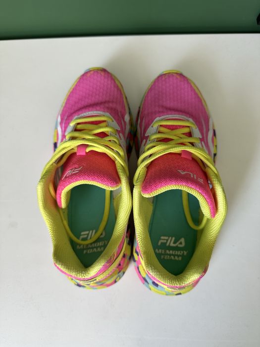 Продам оригинал кроссовки Fila 36 размер