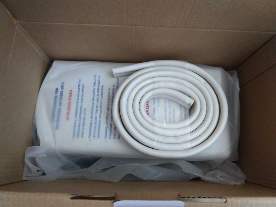 Продавам чисто нова Антидекубитална система-комплект дюшек с компресор