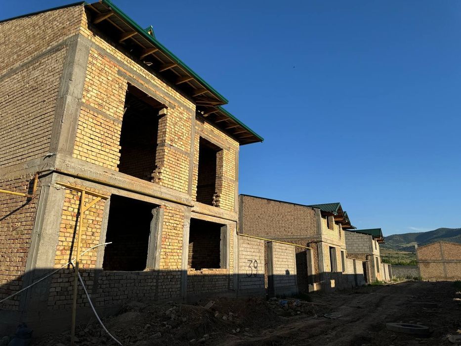 СРОЧНО продается ДАЧА на Чарваке
Дачный поселок
Есть обмен на квартиру