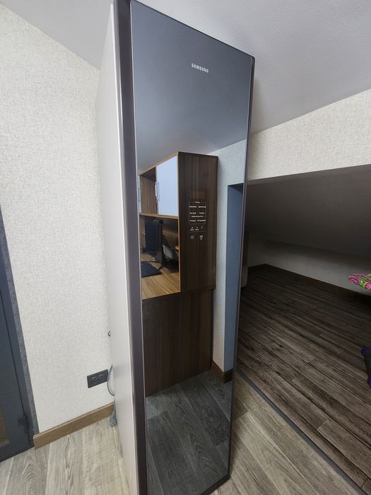 Паровой шкаф Samsung AirDresser DF60R8600CG/LP — состояние нового