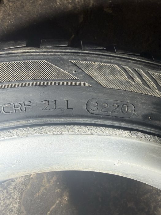 Зимни гуми Laufenn 245/40/18 3 броя . Джанти за audi 18 cola цола