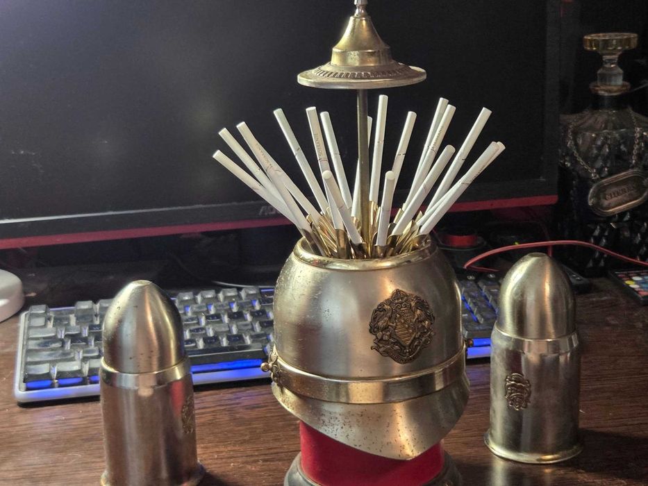 Suport tigari in forma de casca prusaca