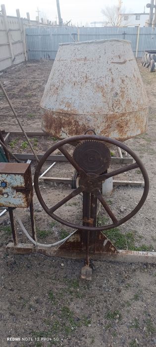 Бетономешалка продам