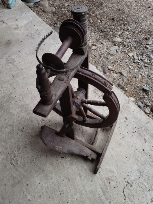 Furcă de tors rustică!