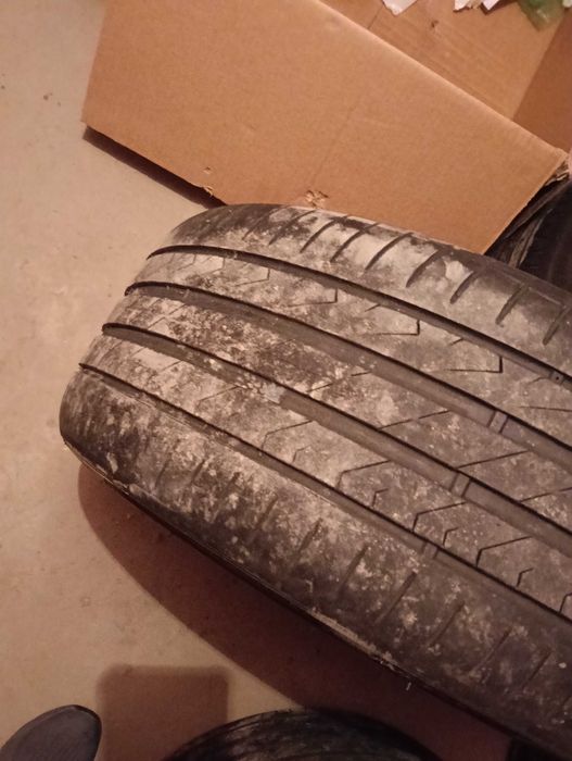 Vînd jante 5/108/R18 cauciucuri vara 225/40R18 dot 2021 cu jante