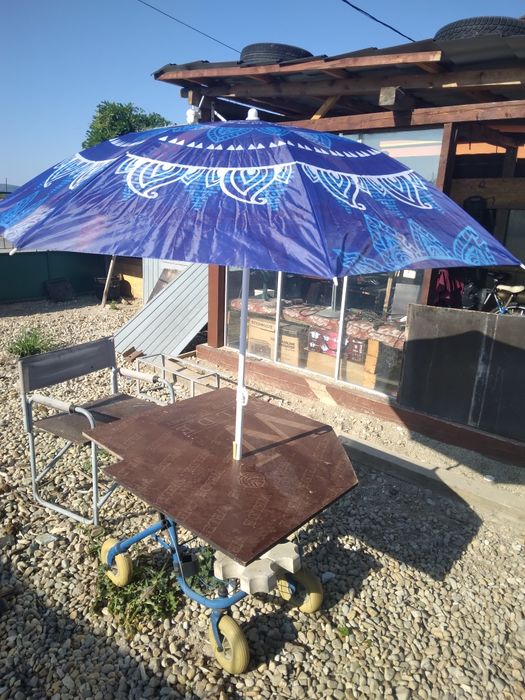 Masa gradina terasa pe roti