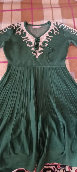 Платье теплое в национальном стиле