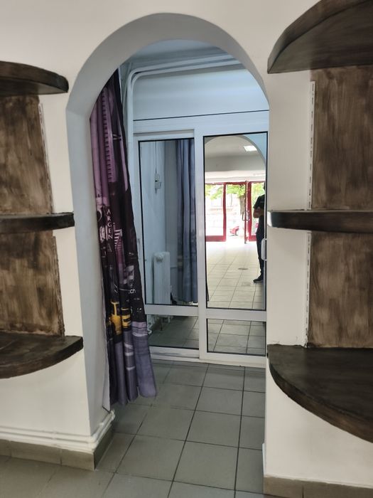 Spatiu comercial zona 24 trepte