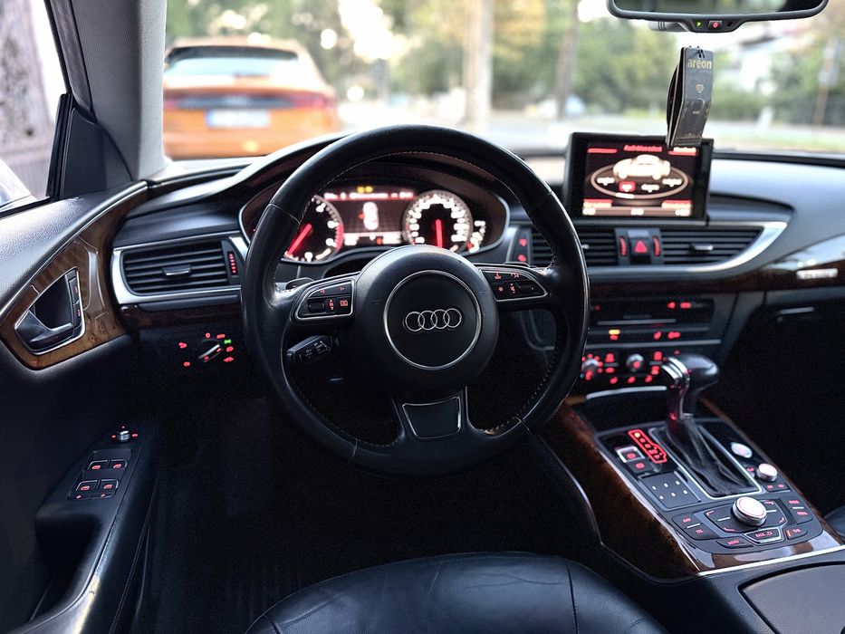 • Audi A7 2012 • 3.0 Quattro • MATRIX / Parc Auto -- RATE -- Garantie •