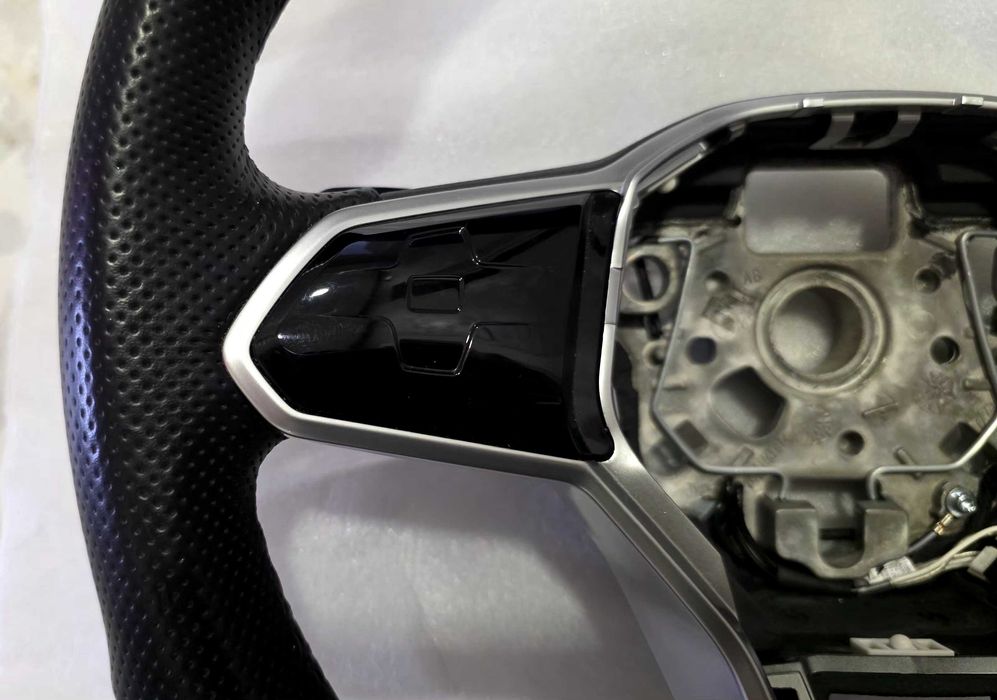 Волан за vw голф 8, пасат, артеон