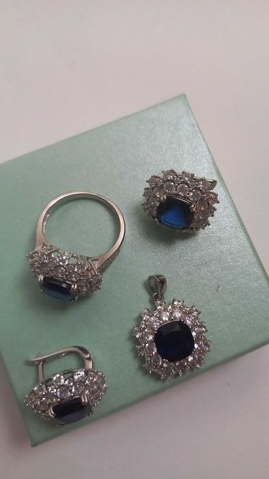 Серебряный комплект