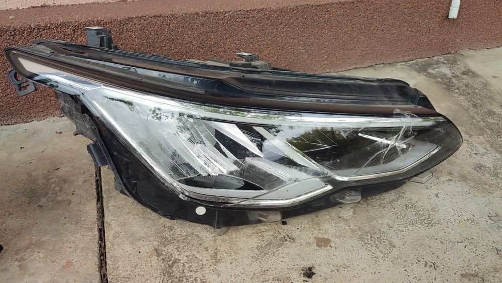 4  Faruri led modele noi