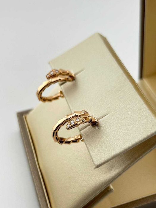 Серьги Bvlgari Serpenti
