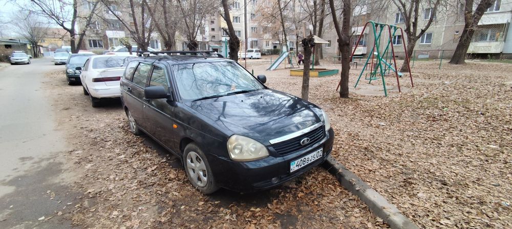 Продам срочно машину